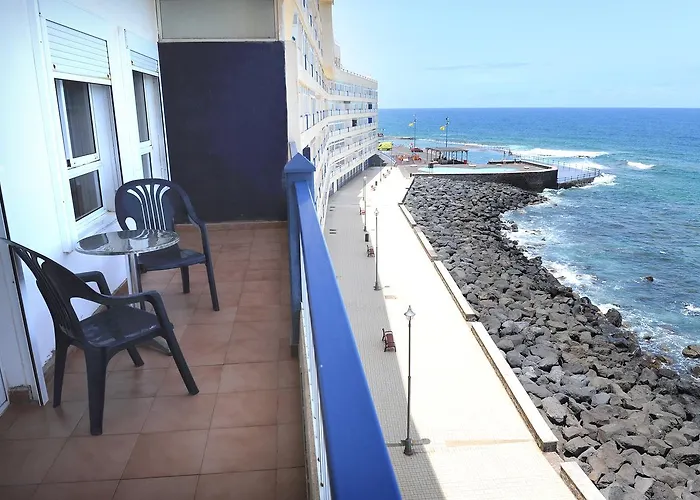 Above The Sea Apartment