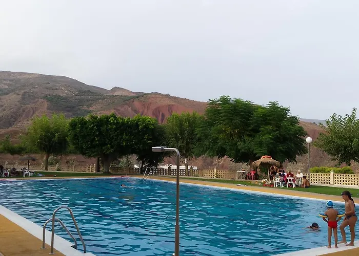 Pension Restaurante La Piscina