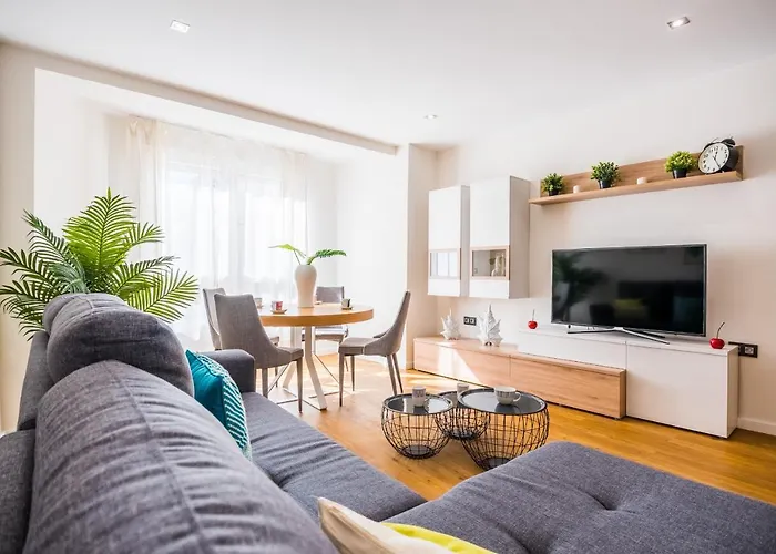Expoholidays-Rueda Lopez apartamento de lujo