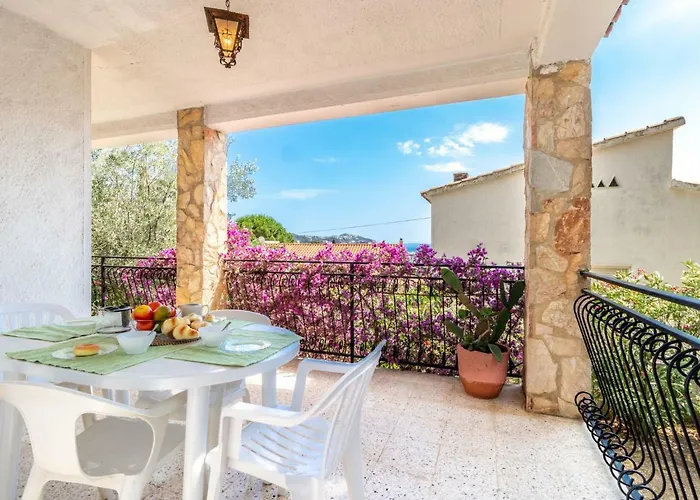 Holiday Home People I By Interhome