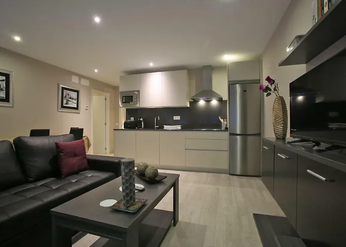 Apartamentos La Ardina Celorio