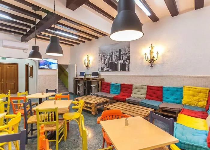 Loft Hostal Group