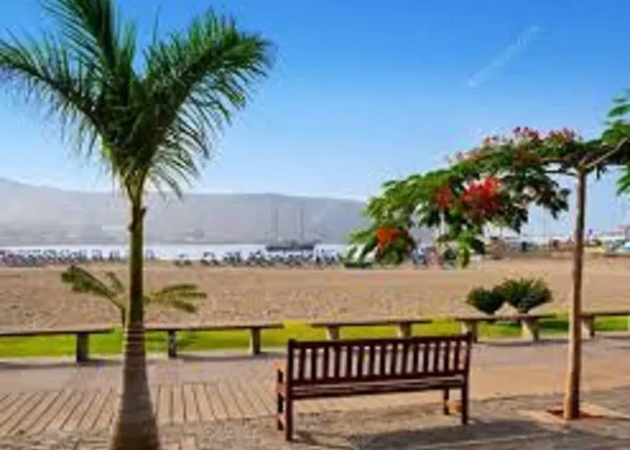 Modern Apartment Close Las Vistas