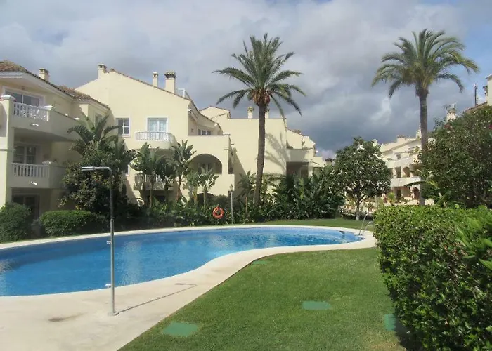Apartment In El Paraiso - Near Puerto Banus