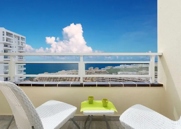 906 Luxury Paraiso Sea View