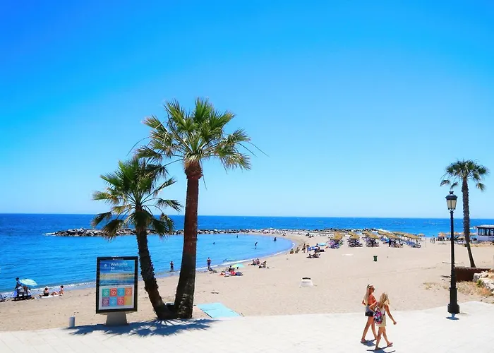 Beachfront Luxury Apartment, Puerto Banús, Marbella