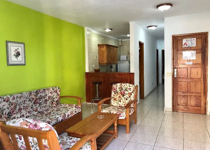 Apartamentos Frontera