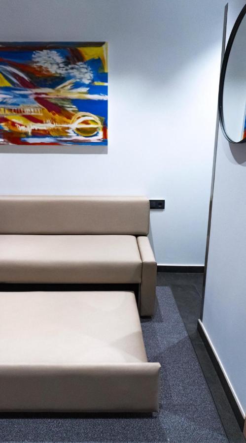 Comfortwork Barcelona Airport 24h Auto-check In *