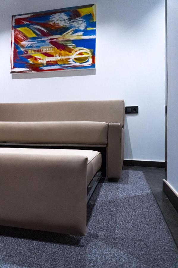 Comfortwork Barcelona Airport 24h Auto-check In