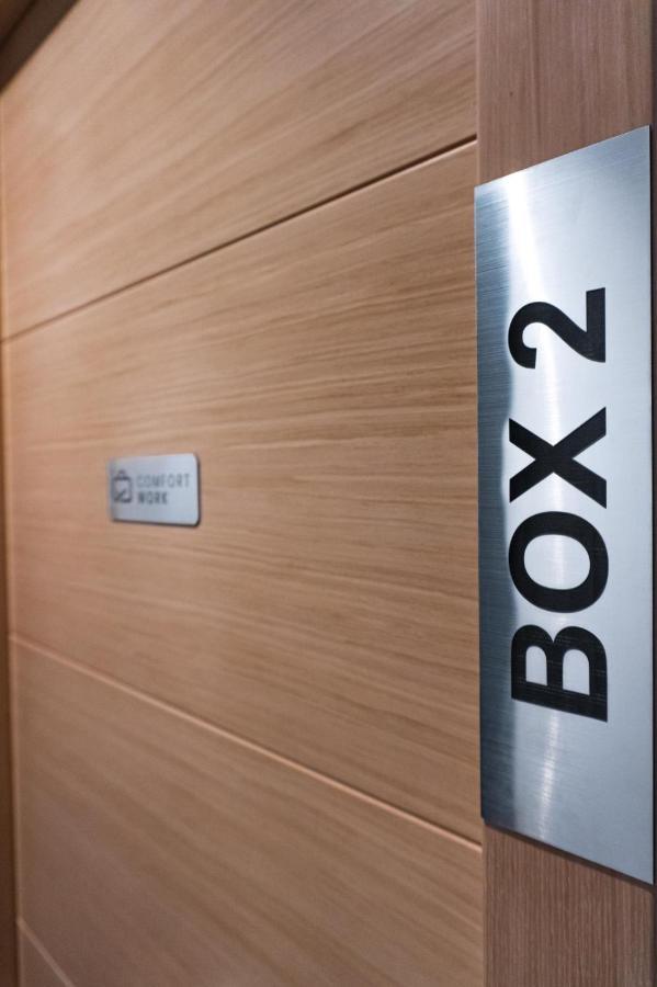 Comfortwork Barcelona Airport 24h Auto-check In El Prat de Llobregat