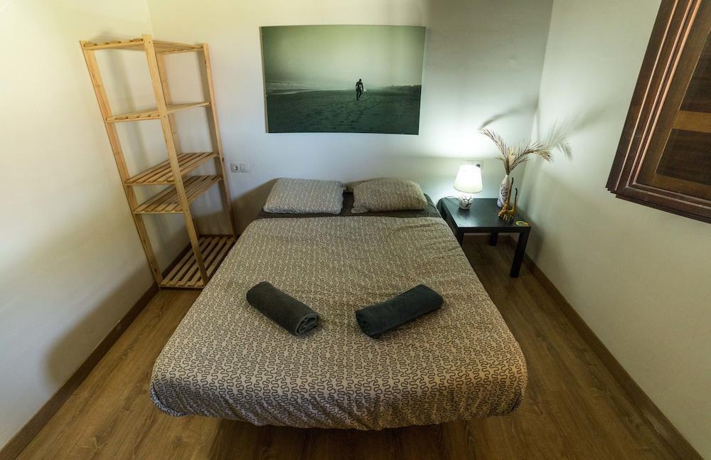 Surf House Hostel