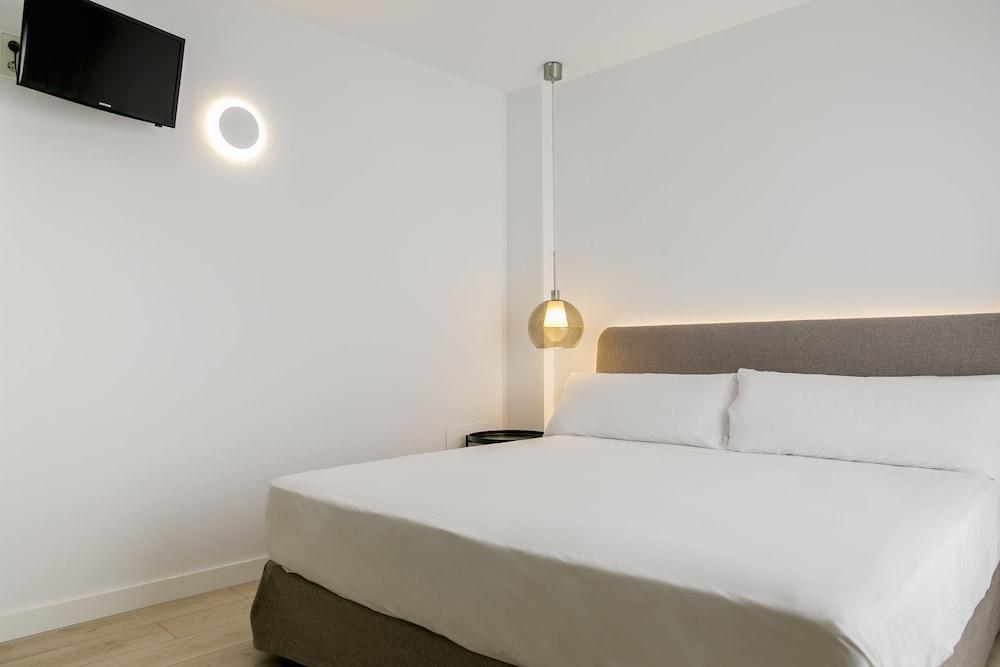 525 Hotel
