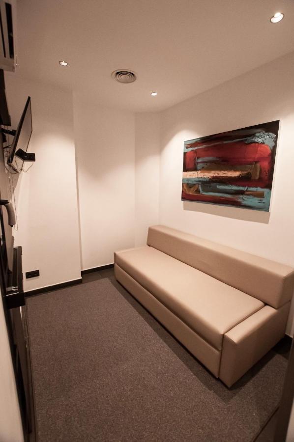 Comfortwork Barcelona Airport 24h Auto-check In El Prat de Llobregat