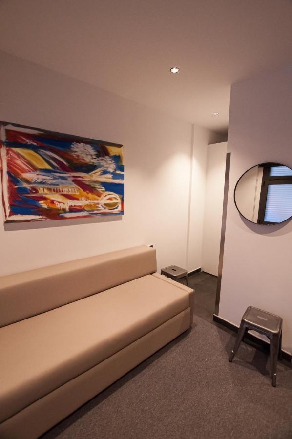 Comfortwork Barcelona Airport 24h Auto-check In Pensión El Prat de Llobregat