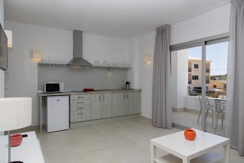 Apartment Apartamentos Proa - Emar Hotels Only Adults Es Pujols