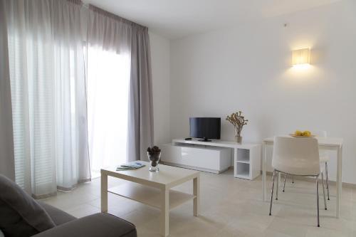 Apartment Apartamentos Proa - Emar Hotels Only Adults