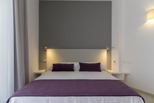 Apartamentos Proa - Emar Hotels Only Adults Es Pujols