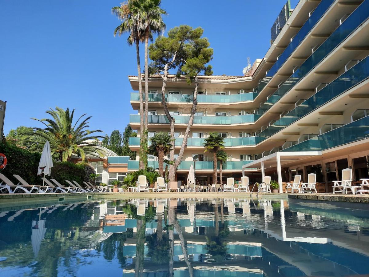 Hotel Canada Palace 4*