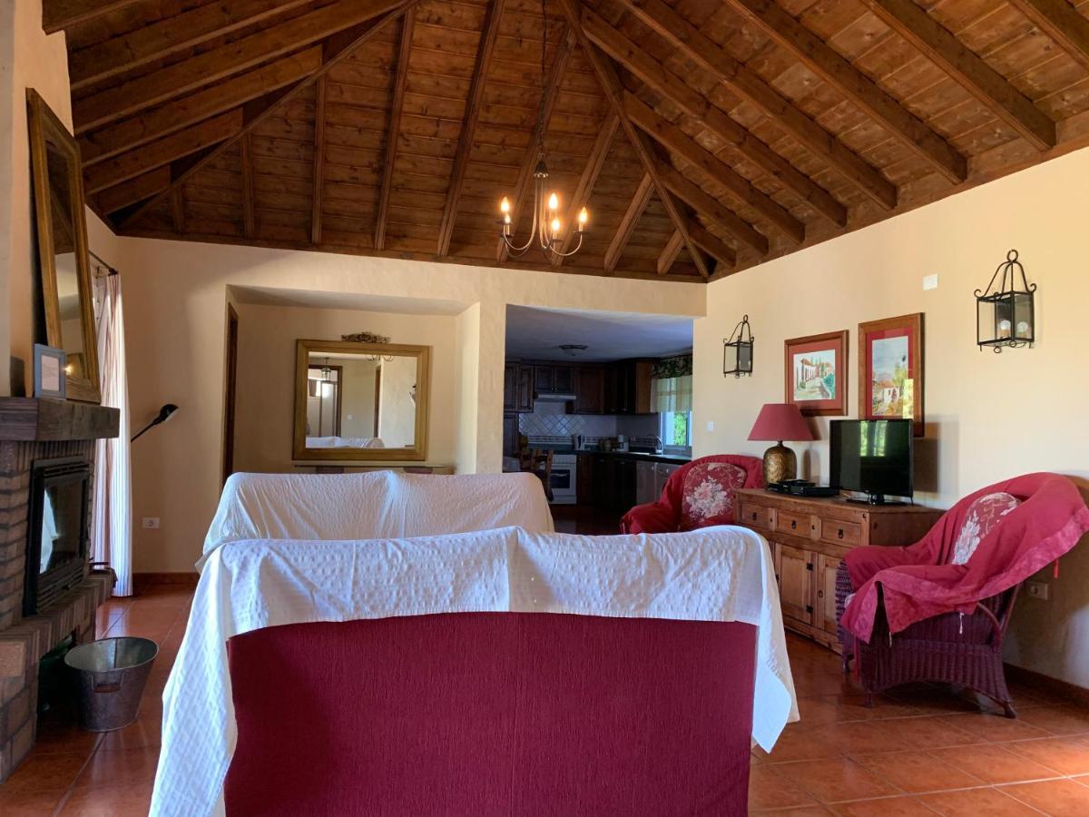 Cercas Villa *