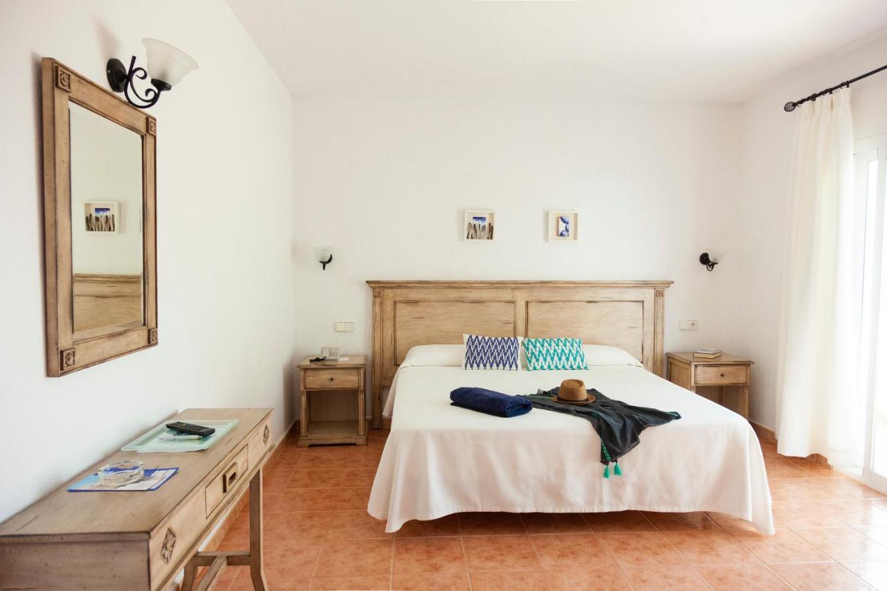 Roca Plana Hotel 3*