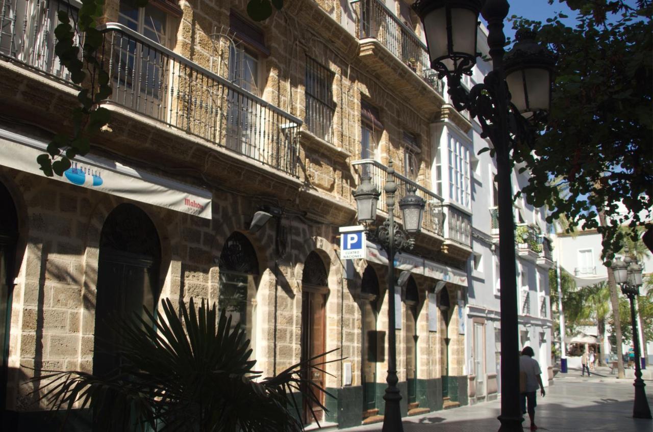 Cuatro Naciones Guest house *