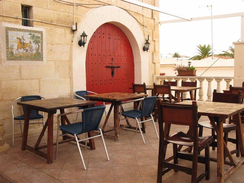 Guest house Castell De Lo