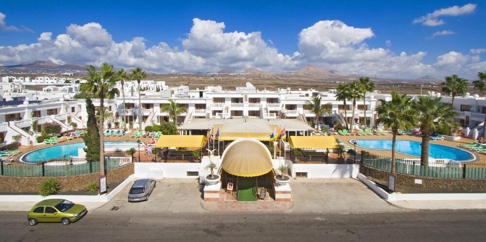 Montana Club Hotel 3*