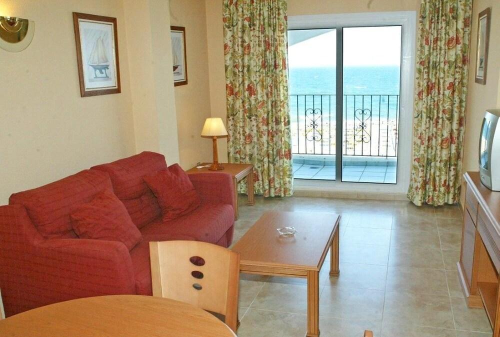 Apartahotel Bahía Serena
