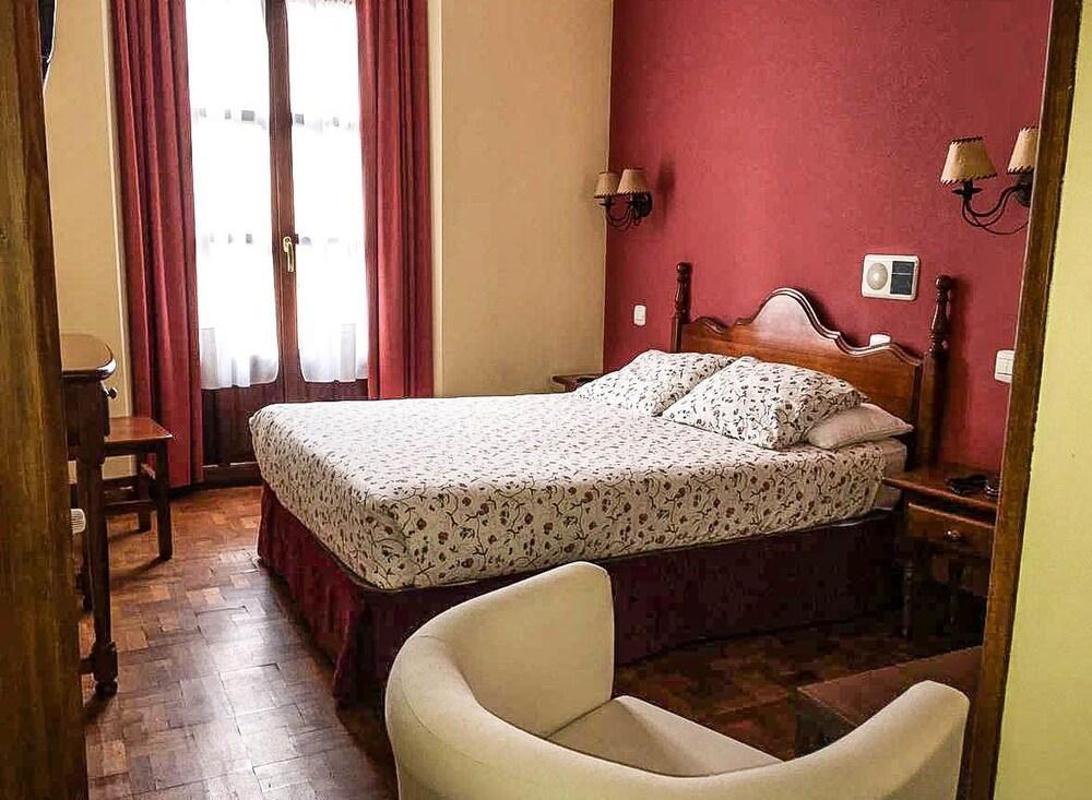 Apartahotel Puerto De Llanes
