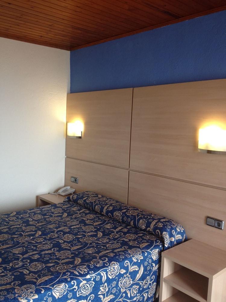 Hotel Grecs 2*