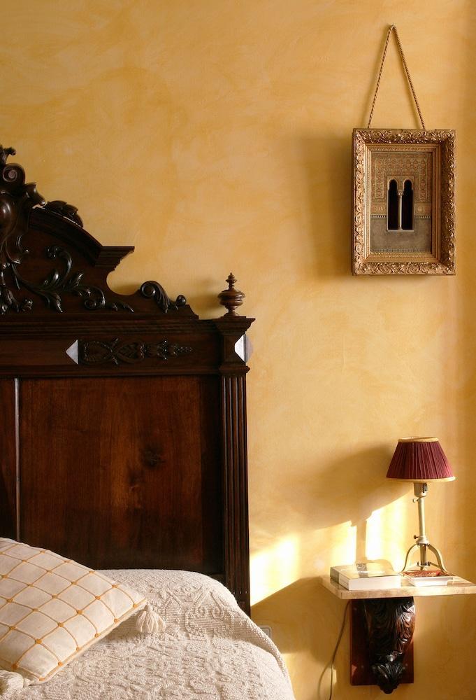 Aparthotel Almunia De San Miguel 2*