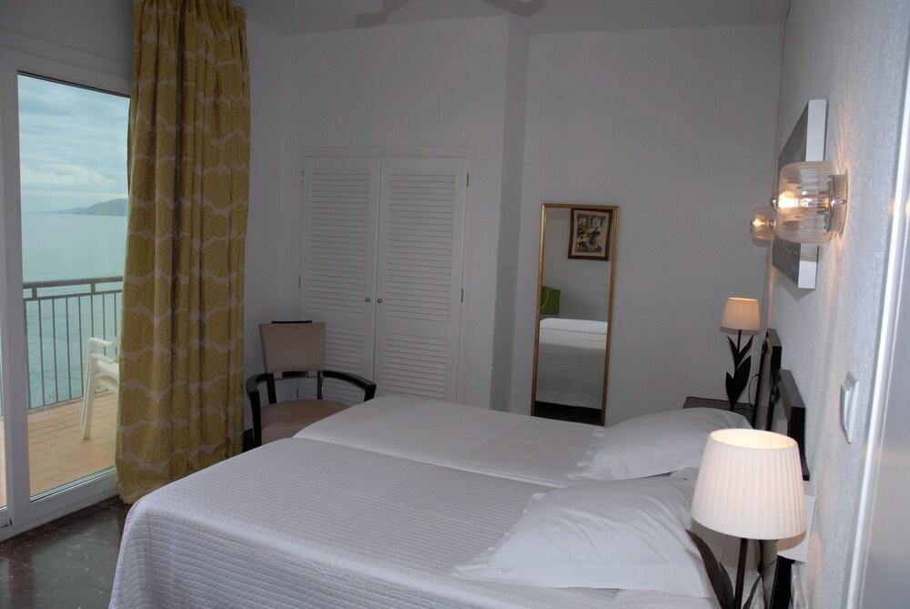 Hotel Grifeu 3*