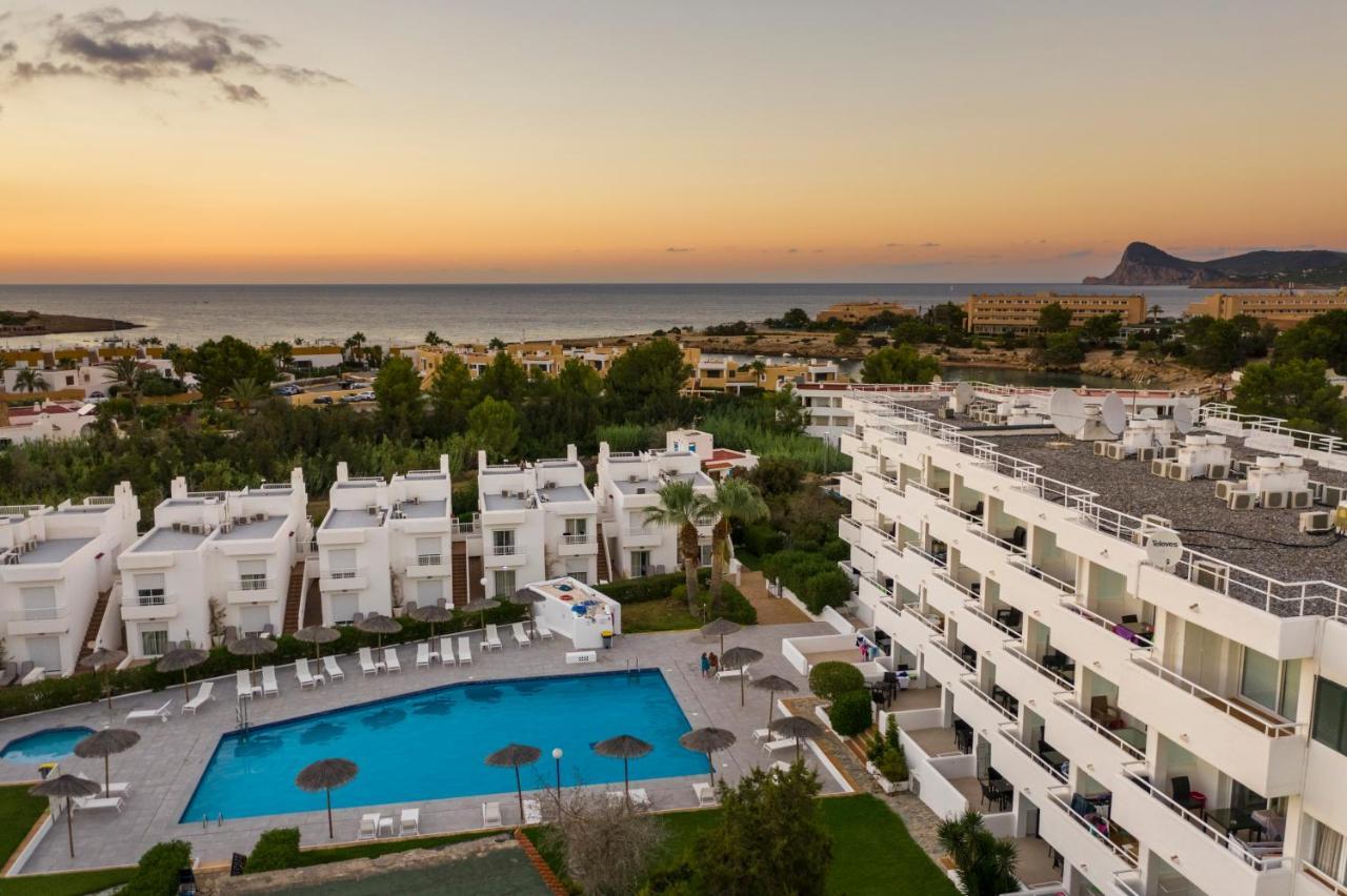 Apartahotel Camelina 3*