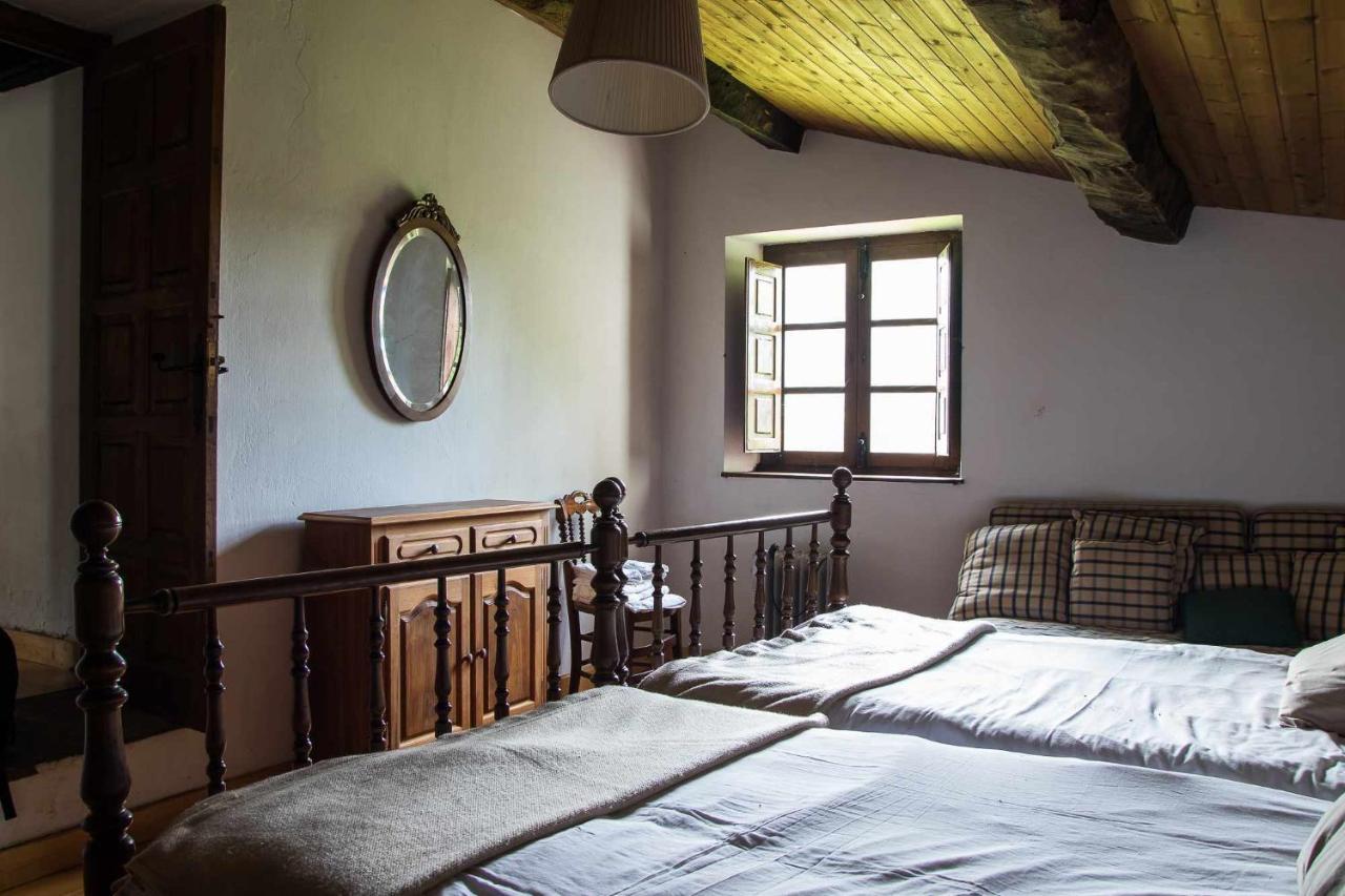 Casa De Aldea Casa De Isidoro Chalet