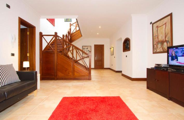 Villa Marina Is A Beautiful 5 Bedroom In With Heated Pool