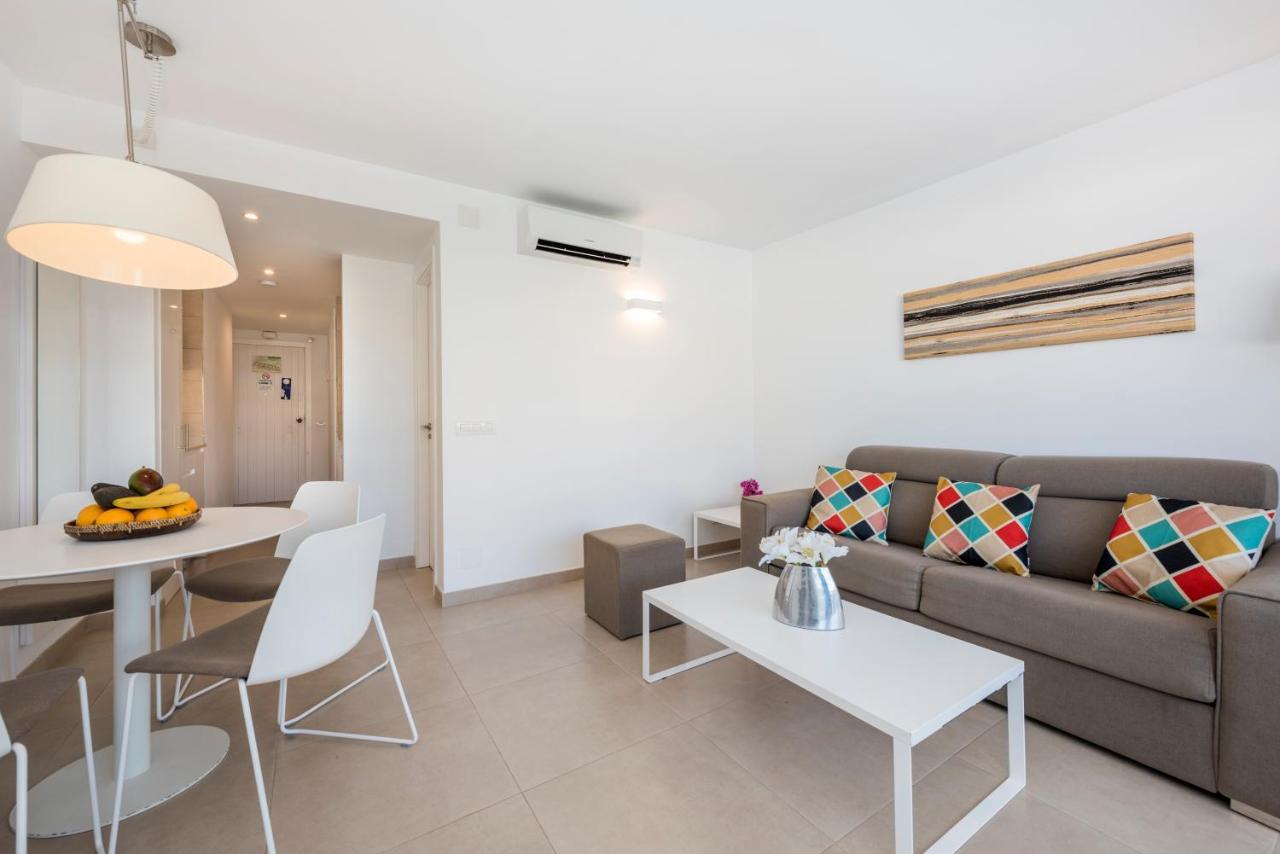 Camelina 3* San Antonio Abad