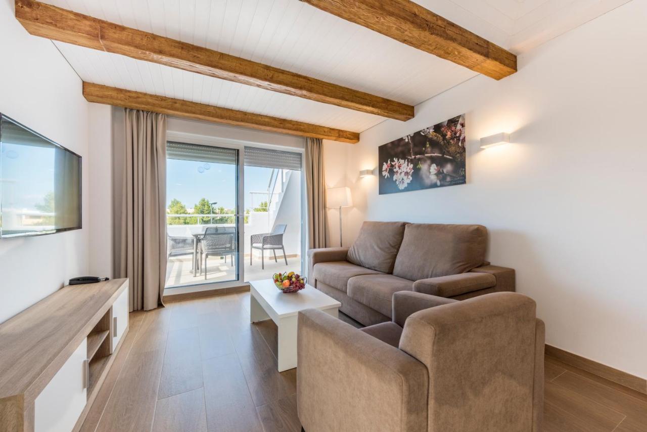 Camelina 3* San Antonio Abad