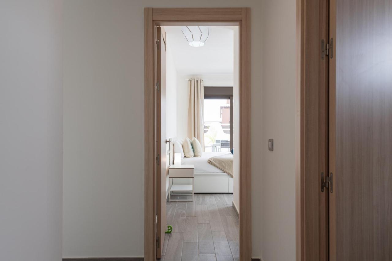 Homeforguest Flat With Large Terrace In Modern Residential Complex With Swimming Pool Apartment *