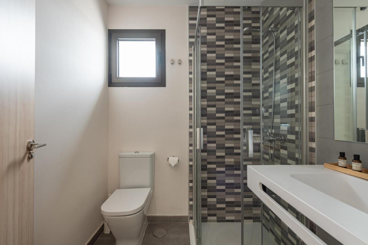 Homeforguest Flat With Large Terrace In Modern Residential Complex With Swimming Pool Apartment