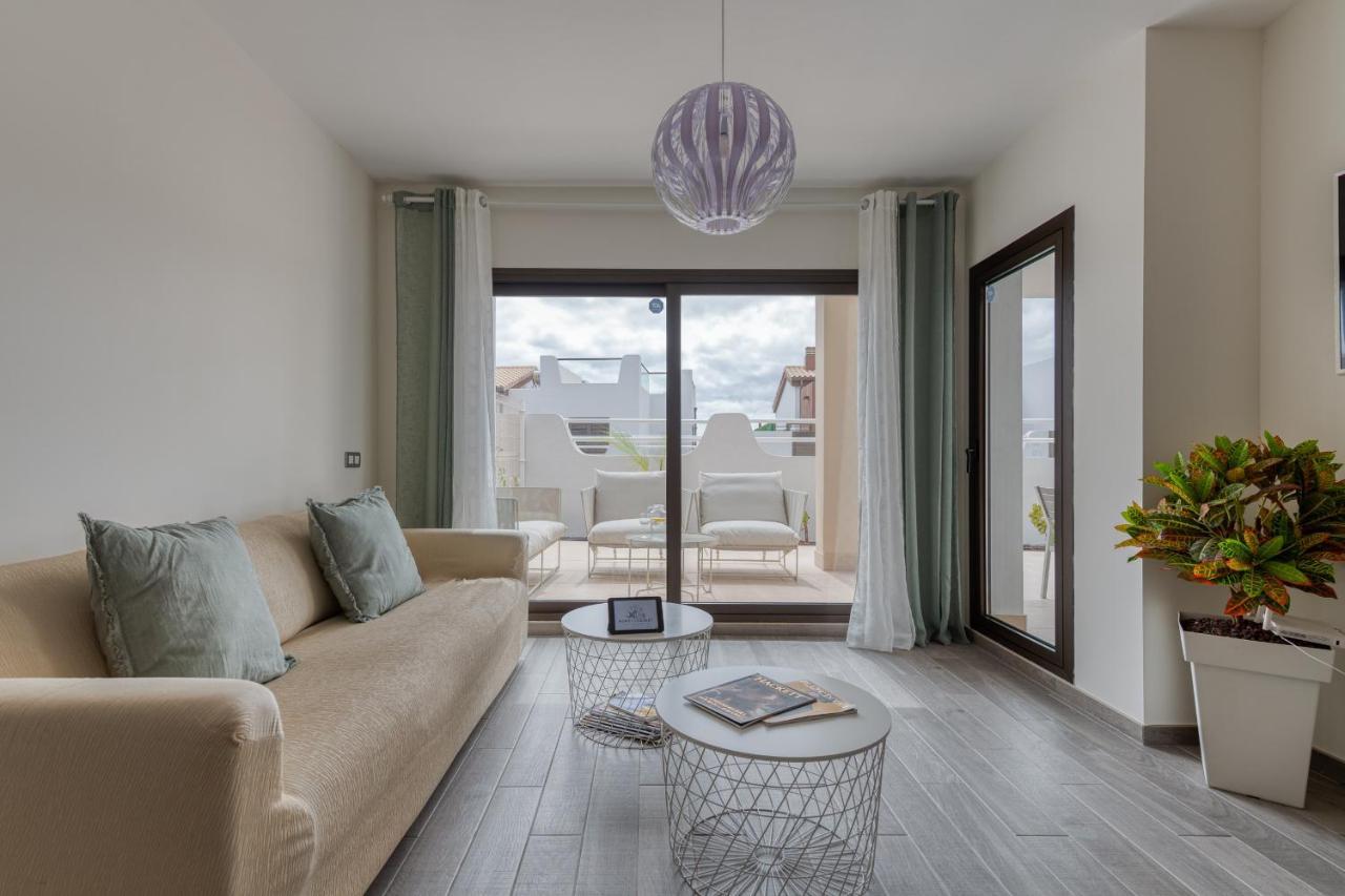 Homeforguest Flat With Large Terrace In Modern Residential Complex With Swimming Pool