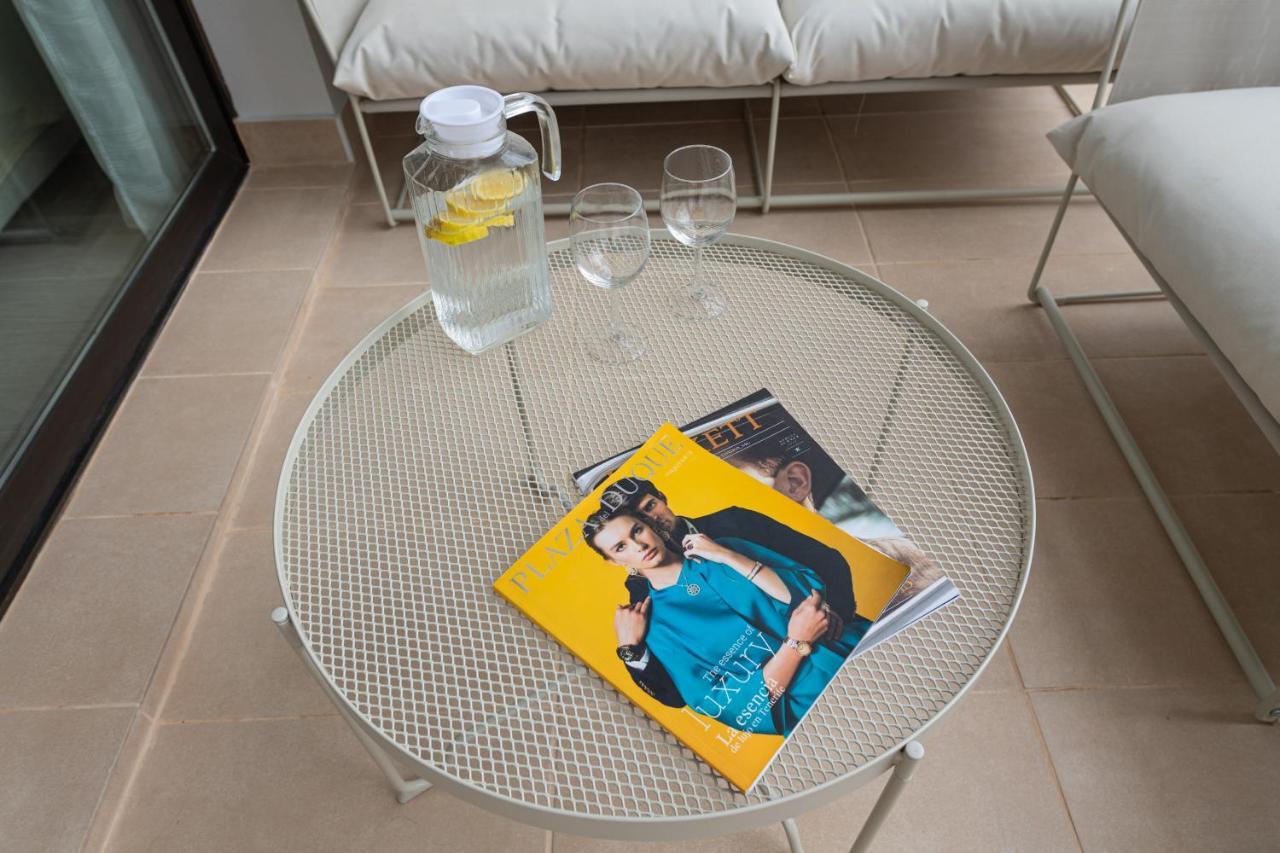 Homeforguest Flat With Large Terrace In Modern Residential Complex With Swimming Pool *