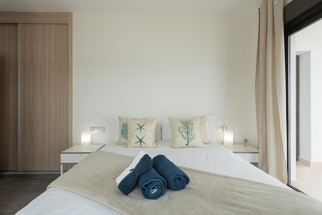 Homeforguest Flat With Large Terrace In Modern Residential Complex With Swimming Pool Apartment