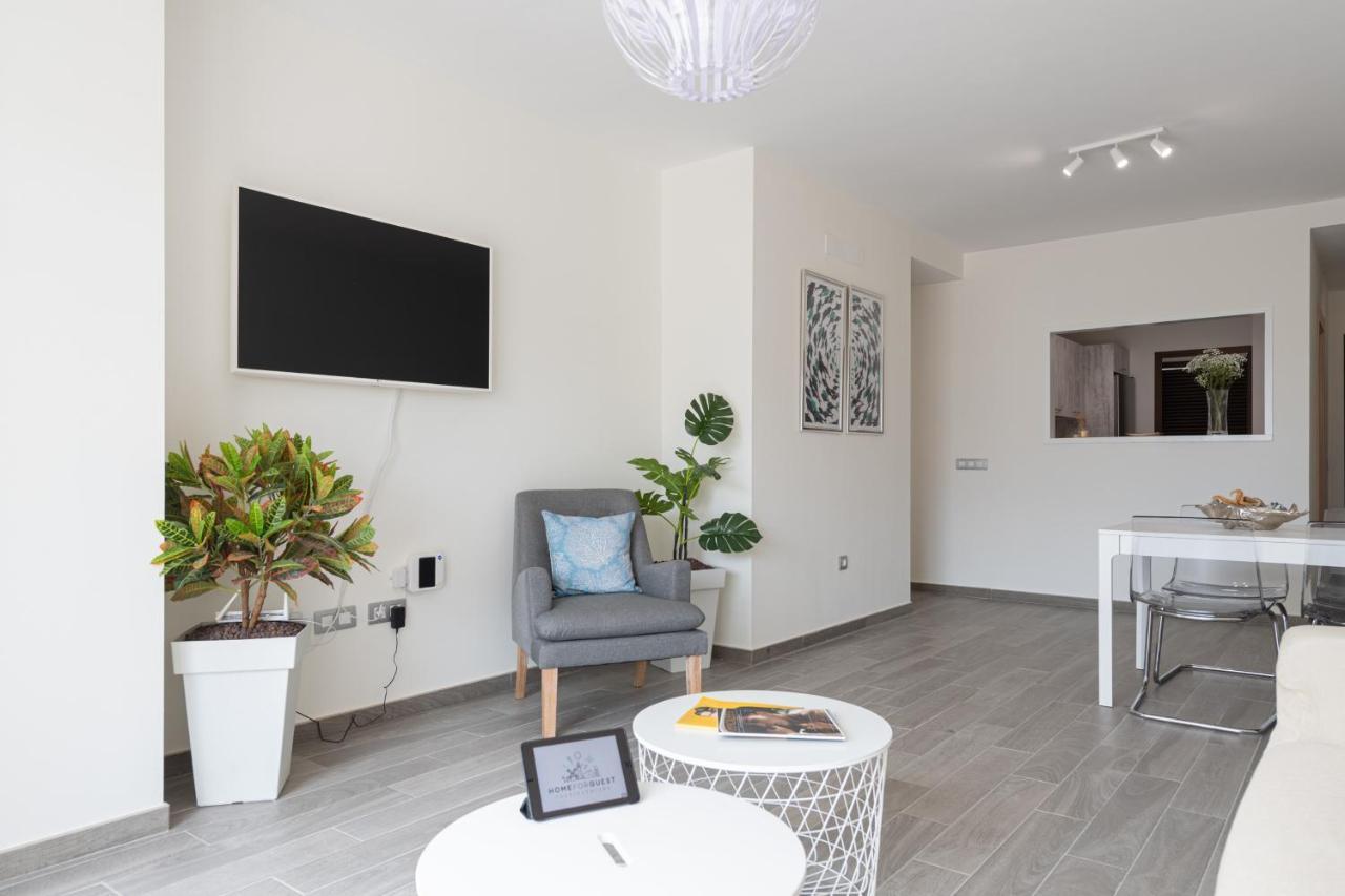 Homeforguest Flat With Large Terrace In Modern Residential Complex With Swimming Pool Apartment