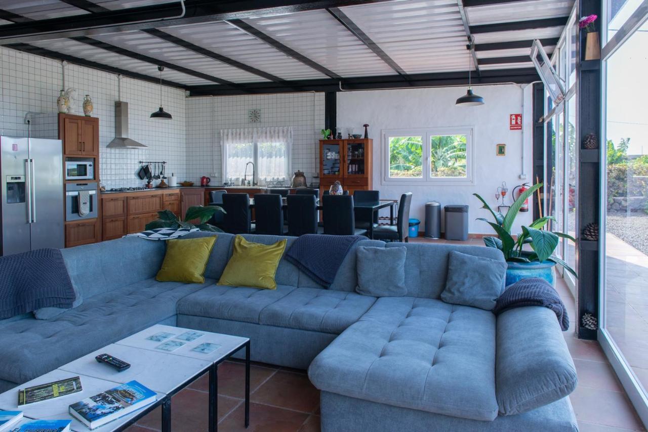 Amazing Coast House On A Tranquil Organic Farm