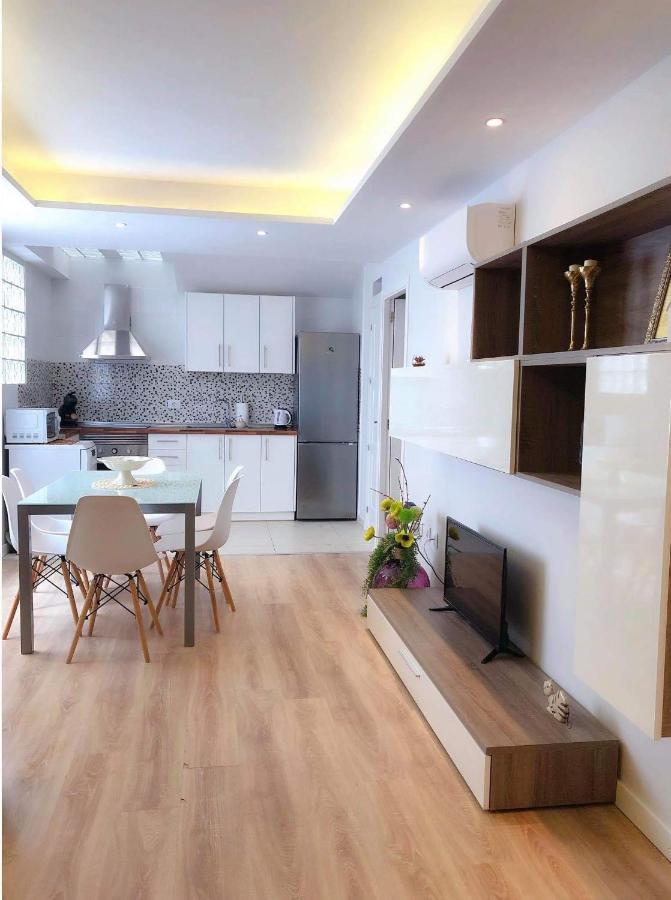Beautiful 3 Bed In Cristianos Cactus Apartamento