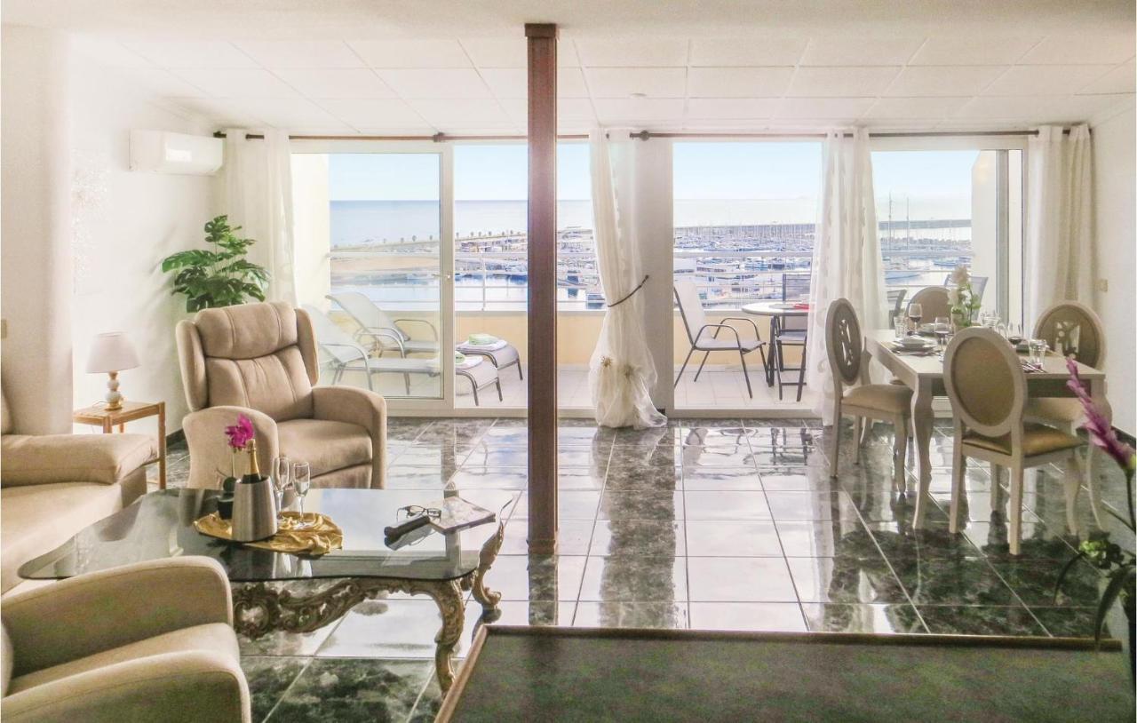 2 Bedroom Stunning In *