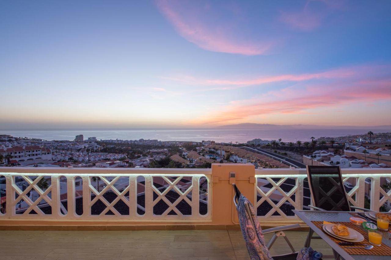 Aparthotel 109 Penthouse , Incredible View, Marco Costa Adeje (Tenerife)