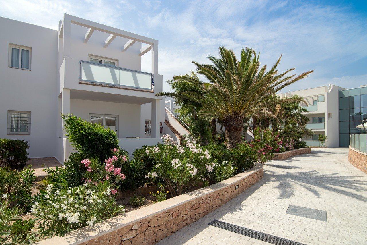 Hotel Blanco Formentera Es Pujols