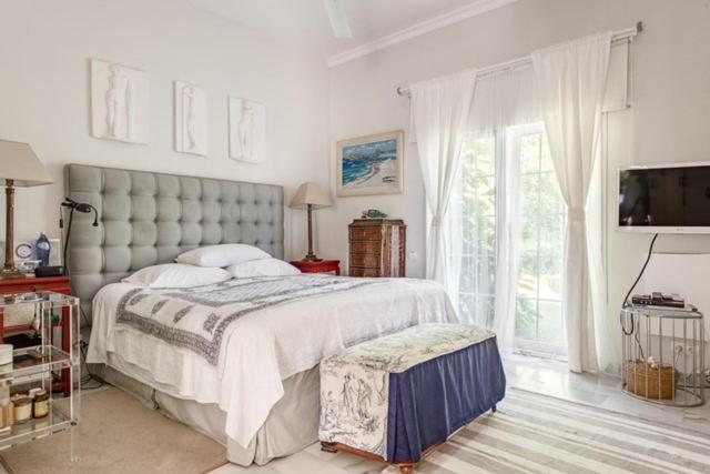 Villa Peace & Tranquility, Sotogrande, Spain (adults Only)