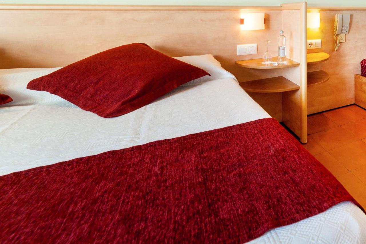 Hotel Xaine Park 4*